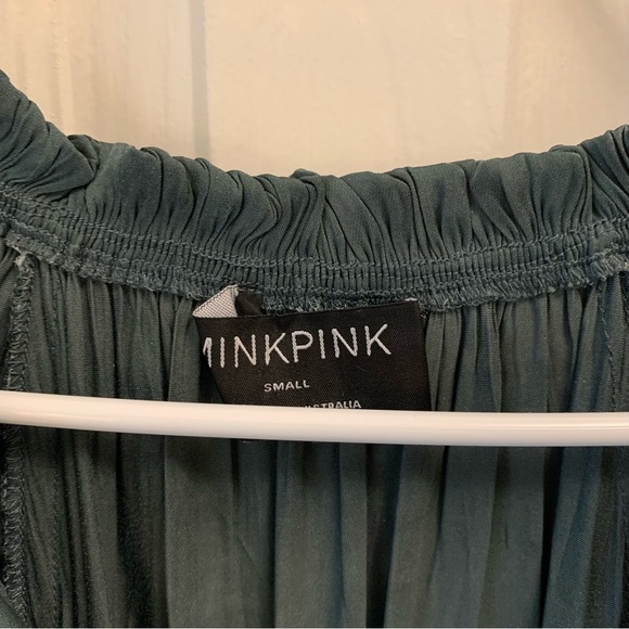 Anya Mini Dress in Dark Teal
MINKPINK
Color: Dark Teal - Picture 5 of 5